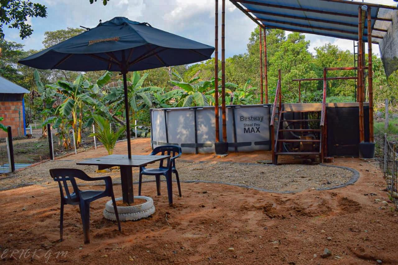 Hostal Cano Nevera La Macarena Luaran gambar